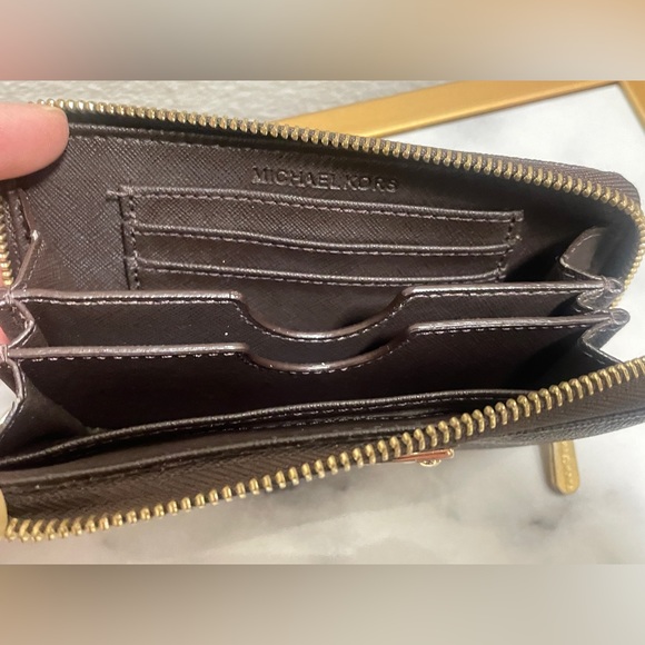 Michael Kors Wallet Wristlet - Picture 8 of 9